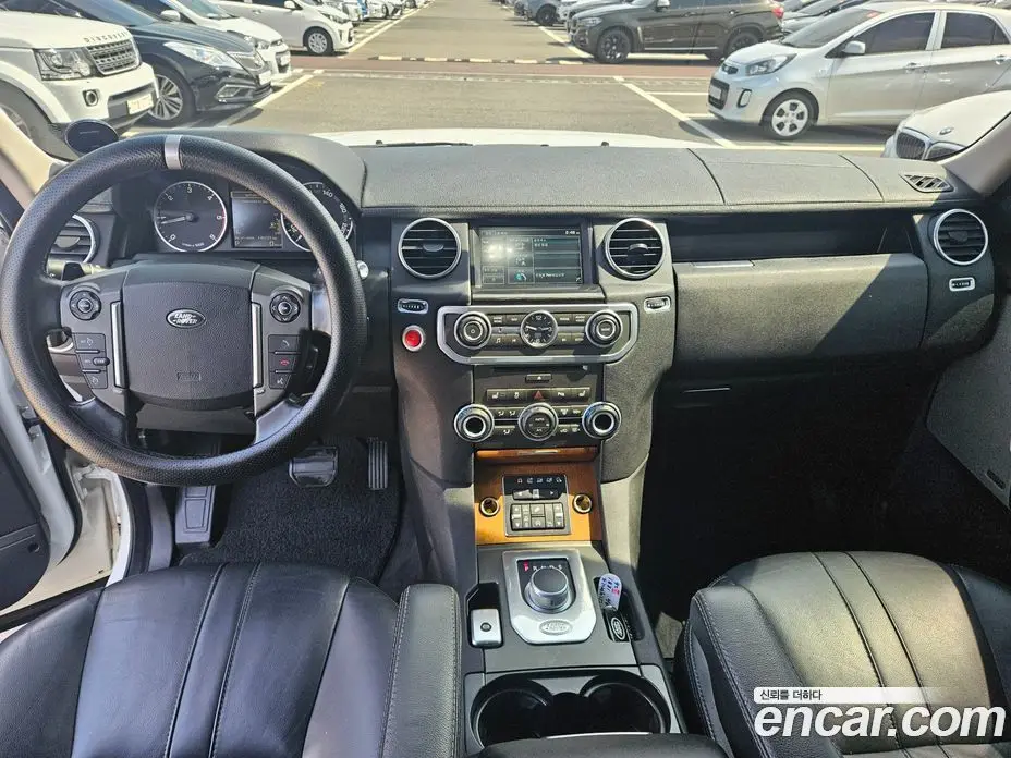 Land Rover Discovery 2014 3.0 автомат (гидро), фото 7