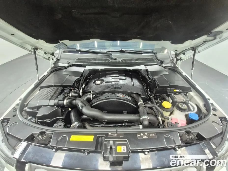 Land Rover Discovery 2015 3.0 автомат (гидро), фото 16