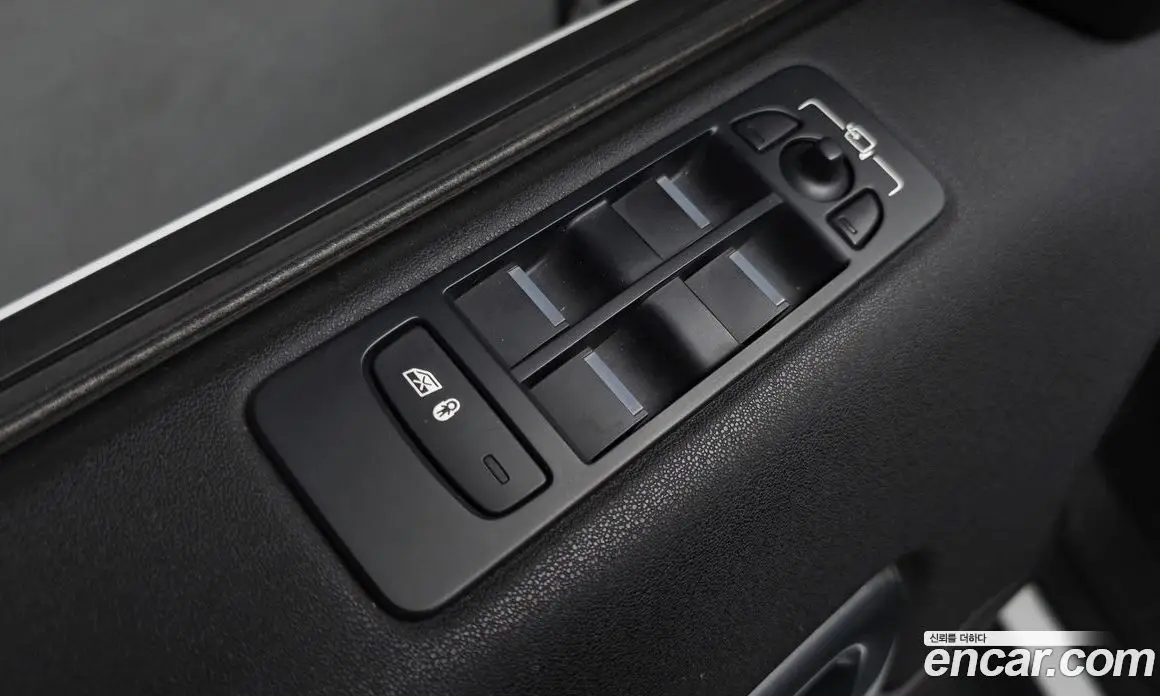 Land Rover Discovery Sport 2017 2.0 автомат (гидро), фото 32