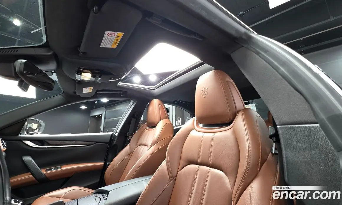 Maserati Ghibli 2017 3.0 автомат (гидро), фото 17 Maserati Ghibli 2017 3.0 автомат (гидро), фото 17
