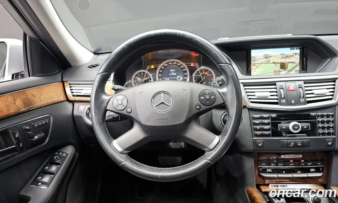 Mercedes-Benz E-Class 2010 3.0 автомат (гидро), фото 13