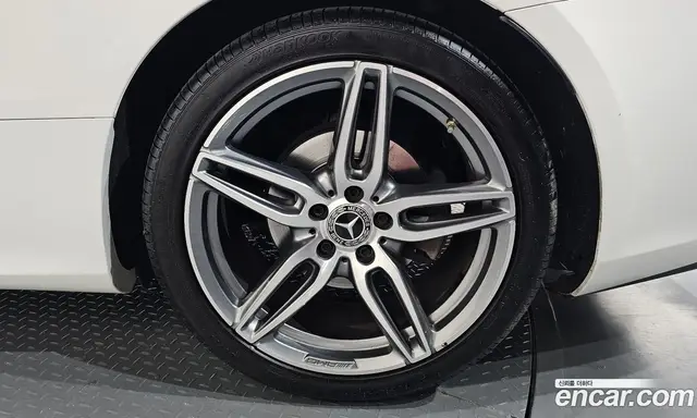 Mercedes-Benz E-Class 2020 1.9 автомат (гидро), миниатюра 7