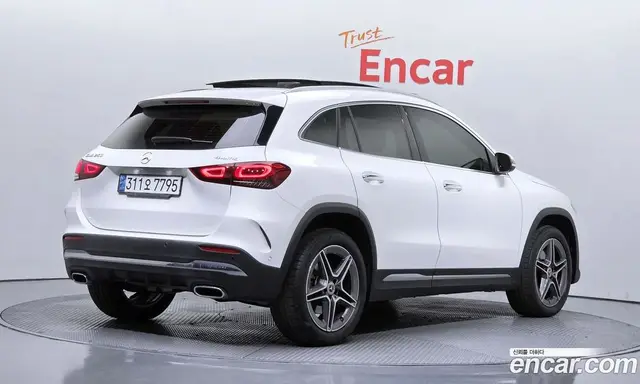 Mercedes-Benz GLA-Class, 2023, 28 737 км