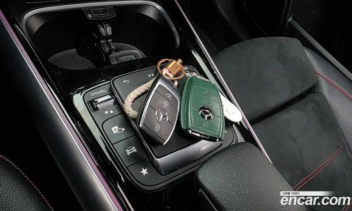 Mercedes-Benz GLA-Class 2023 2.0 автомат (гидро), фото 22