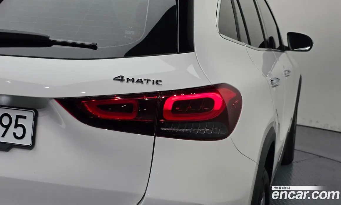 Mercedes-Benz GLA-Class 2023 2.0 автомат (гидро), фото 8