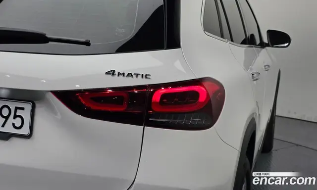 Mercedes-Benz GLA-Class 2023 2.0 автомат (гидро), миниатюра 8