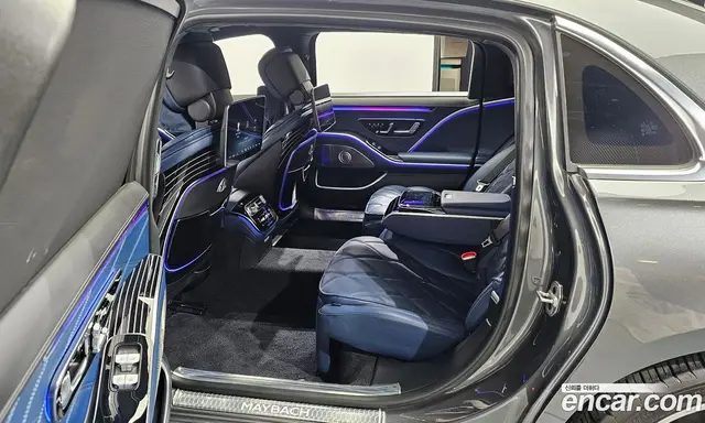 Mercedes-Benz S-Class 2024 4.0 автомат (гидро), миниатюра 11