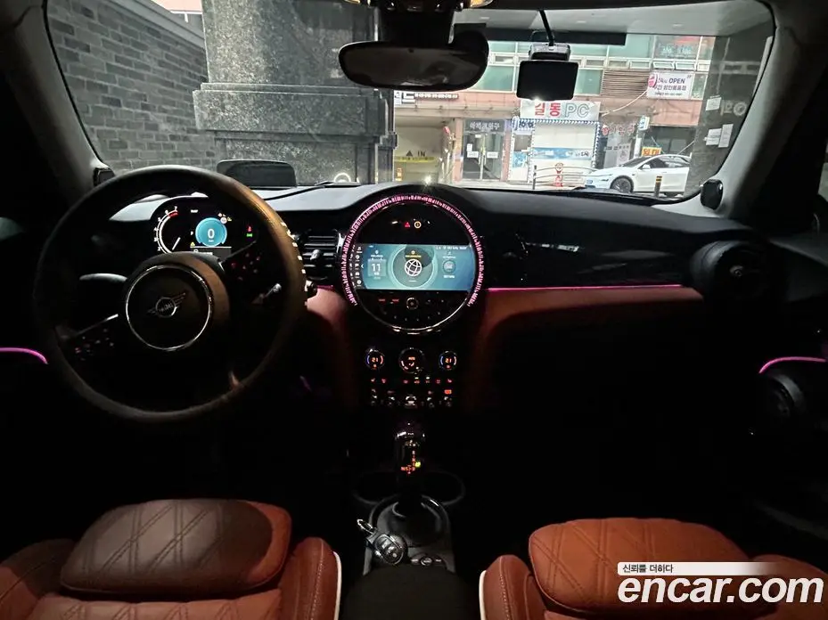Mini Cooper 2024 2.0 автомат (гидро), фото 8