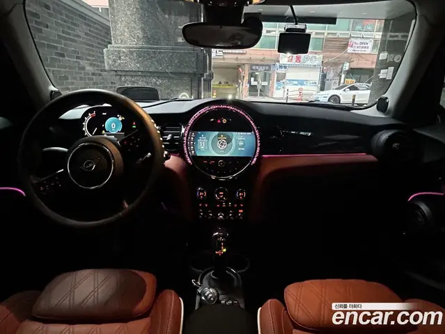 Mini Cooper 2024 2.0 автомат (гидро), миниатюра 8