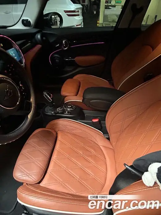 Mini Cooper 2024 2.0 автомат (гидро), миниатюра 9