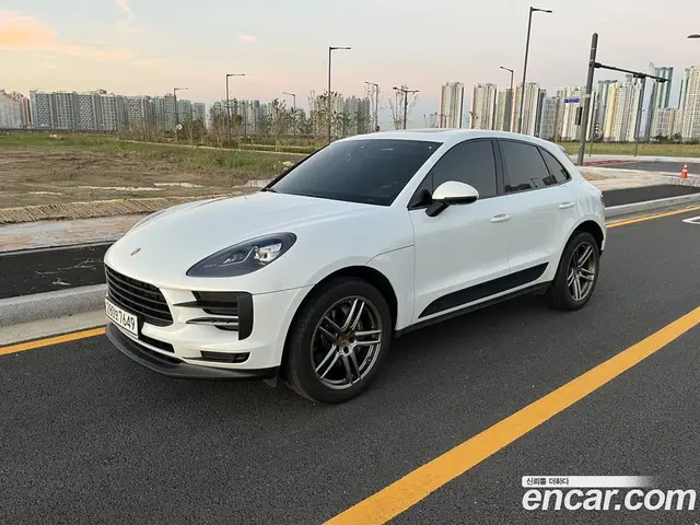 Porsche Macan 2019 2.0 автомат (гидро), миниатюра 11