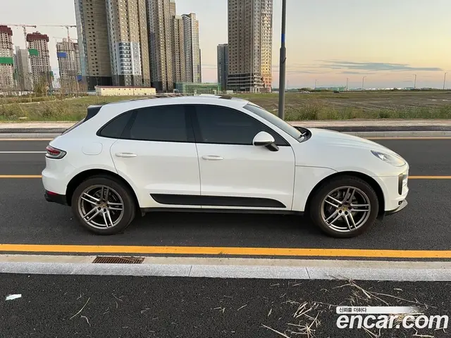 Porsche Macan 2019 2.0 автомат (гидро), миниатюра 4