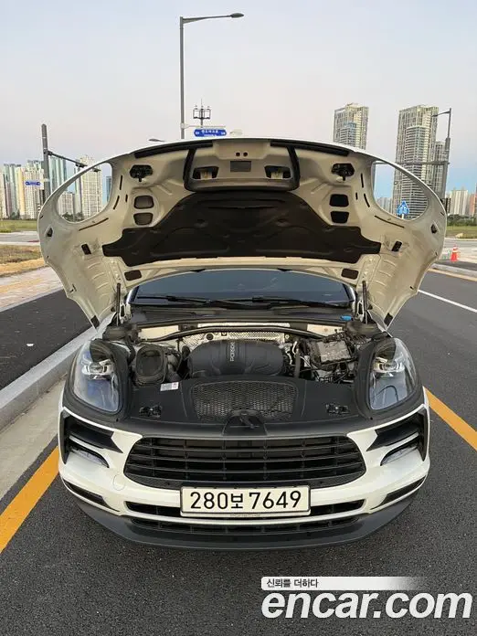 Porsche Macan 2019 2.0 автомат (гидро), миниатюра 10