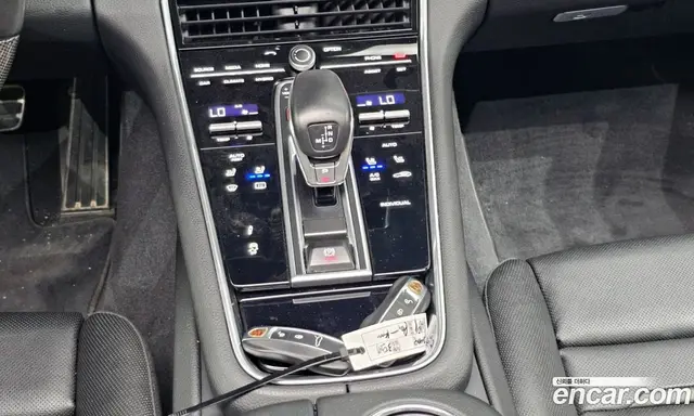 Porsche Panamera 2018 2.9 автомат (гидро), миниатюра 9