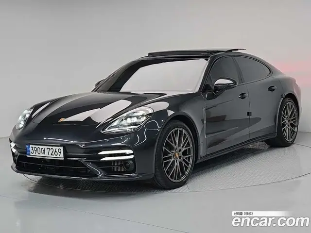 Porsche Panamera, 2023, 42 179 км