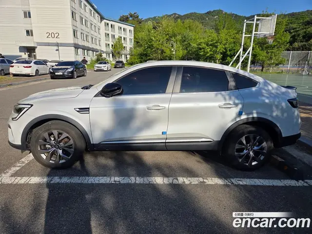 Renault (Samsung) Arkana 2024 1.6 автомат (гидро), миниатюра 9