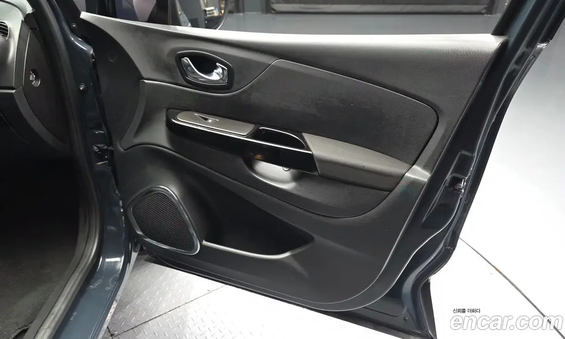Renault (Samsung) QM3 2015 1.5 автомат (гидро), фото 14