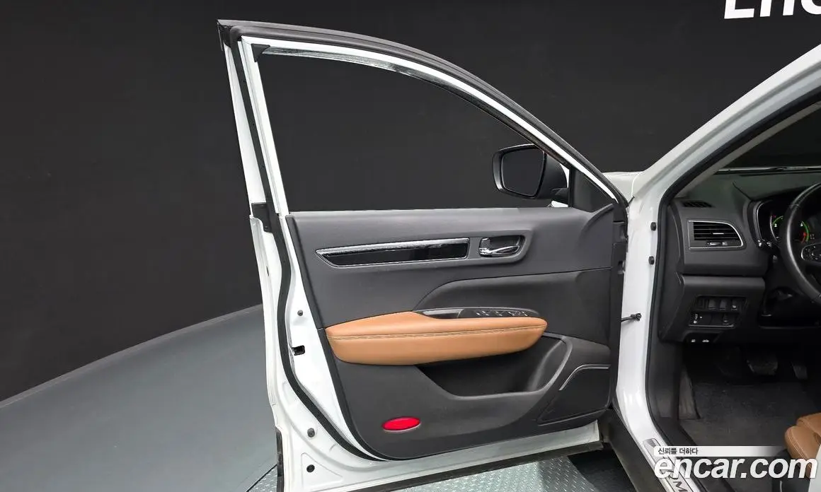 Renault (Samsung) QM6 2023 2.0 автомат (гидро), фото 14