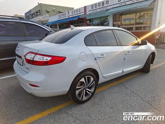 Renault (Samsung) SM3 2018 1.6 автомат (гидро), миниатюра 2
