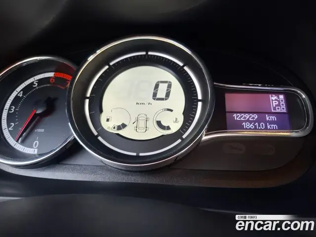 Renault (Samsung) SM3 2018 1.6 автомат (гидро), миниатюра 8