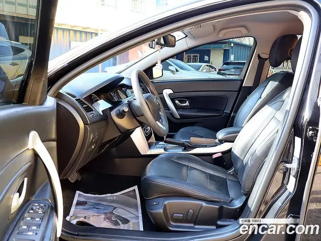 Renault (Samsung) SM5 2018 2.0 автомат (гидро), миниатюра 10