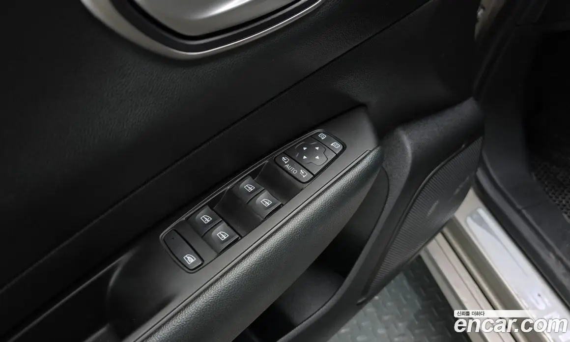 Renault (Samsung) SM6 2016 2.0 автомат (гидро), фото 20 Renault (Samsung) SM6 2016 2.0 автомат (гидро), фото 20