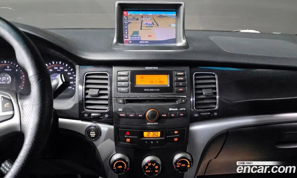 SsangYong Korando 2012 2.0 автомат (гидро), фото 14