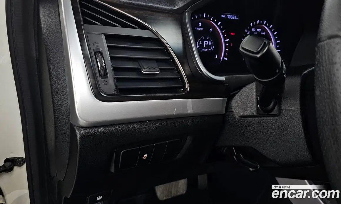 SsangYong Korando 2014 2.0 автомат (гидро), фото 23