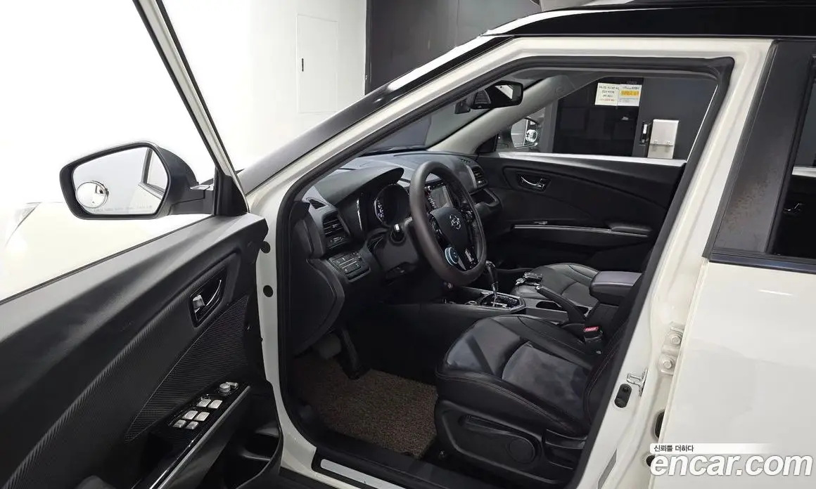 SsangYong TIBOLI 2018 1.6 автомат (гидро), фото 13