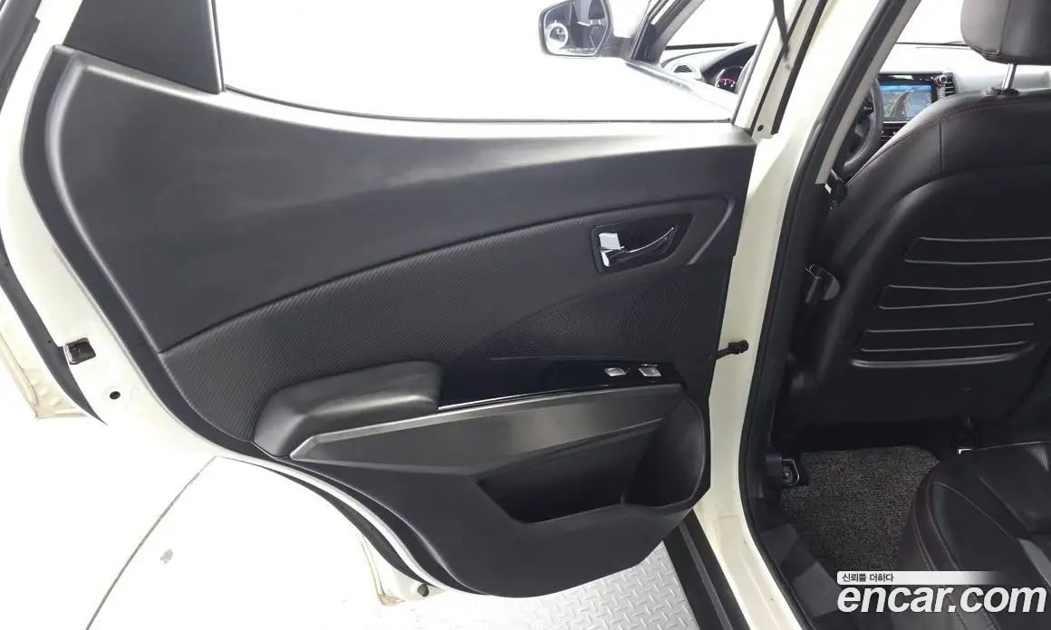 SsangYong TIBOLI 2018 1.6 автомат (гидро), фото 15