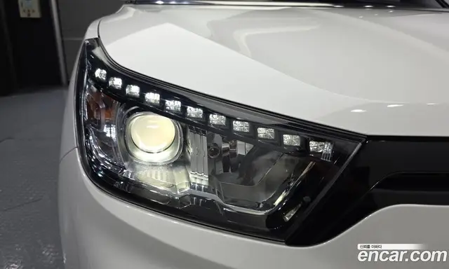 SsangYong TIBOLI 2018 1.6 автомат (гидро), миниатюра 8