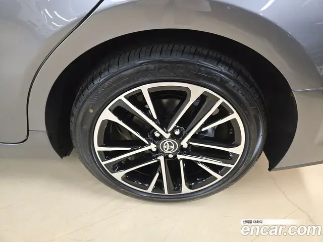 Toyota Camry 2026 2.5 автомат (гидро), миниатюра 7 Toyota Camry 2026 2.5 автомат (гидро), миниатюра 7