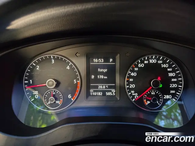 Volkswagen Jetta 2013 2.0 автомат (гидро), миниатюра 12