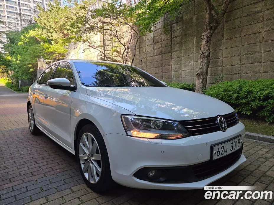 Volkswagen Jetta 2013 2.0 автомат (гидро), фото 4