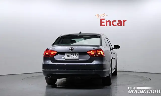 Volkswagen Passat 2015 1.8 автомат (гидро), миниатюра 4