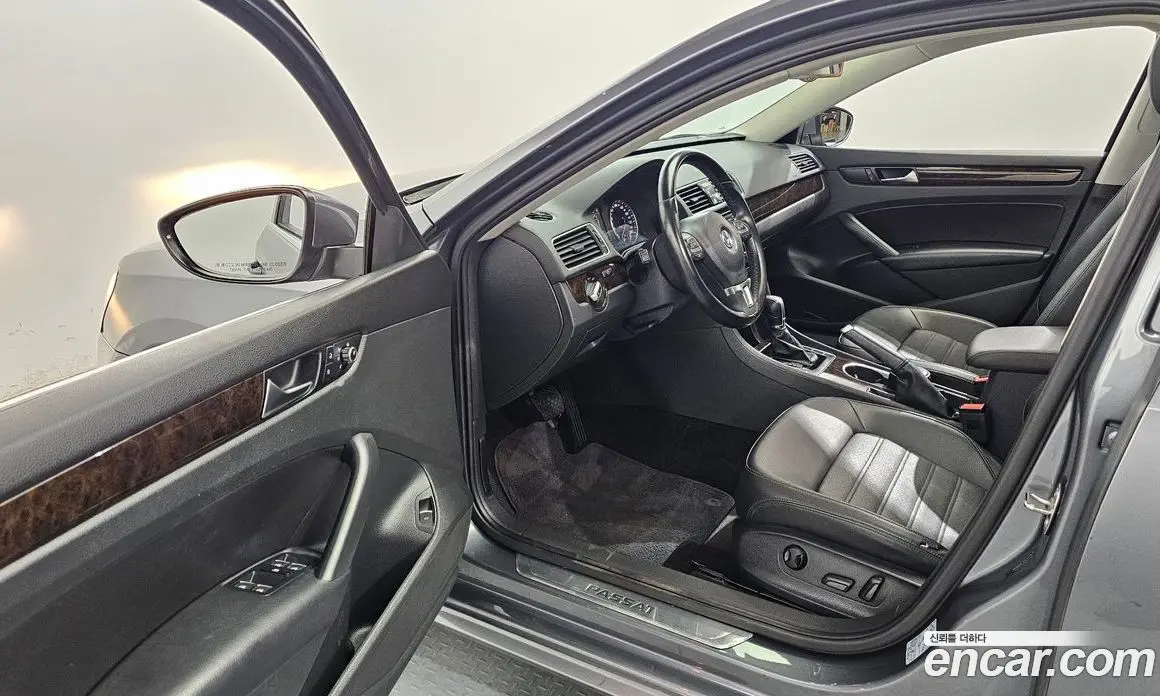 Volkswagen Passat 2015 1.8 автомат (гидро), фото 10