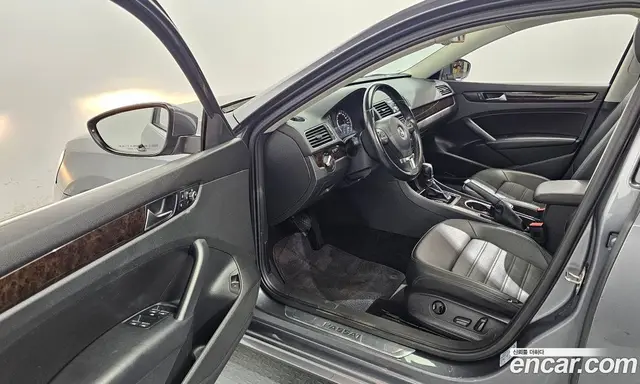 Volkswagen Passat 2015 1.8 автомат (гидро), миниатюра 10