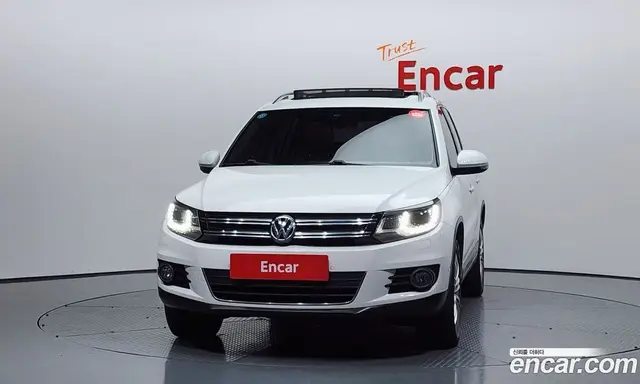 Volkswagen Tiguan 2015 2.0 автомат (гидро), миниатюра 3