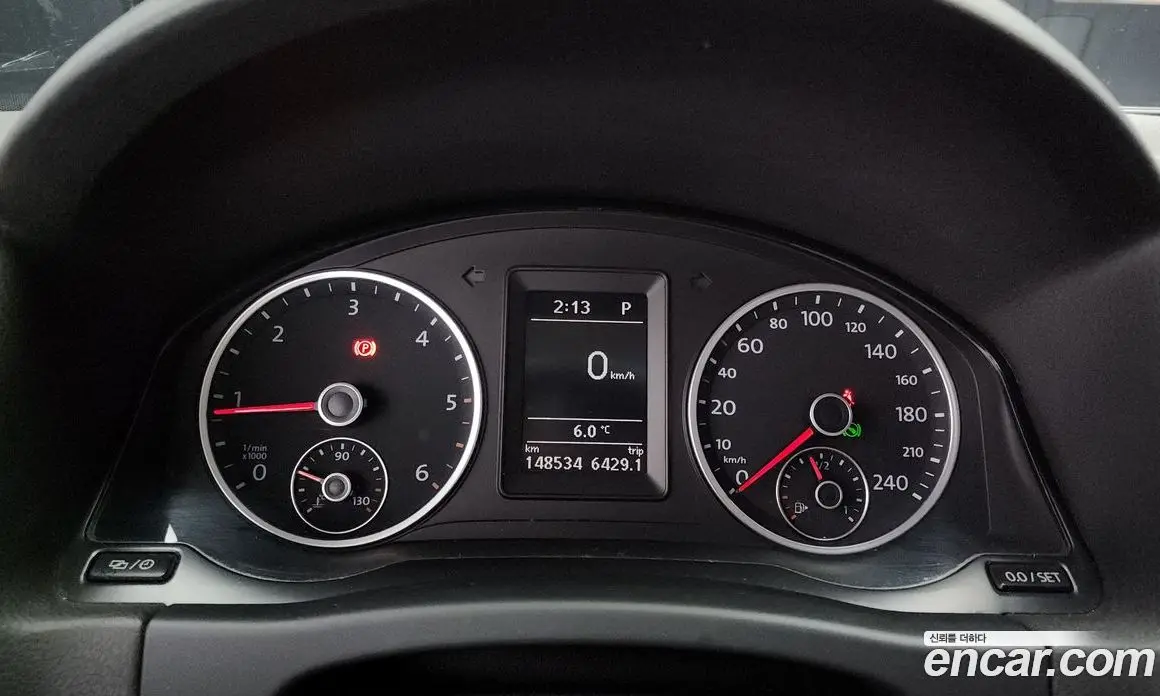 Volkswagen Tiguan 2015 2.0 автомат (гидро), фото 8