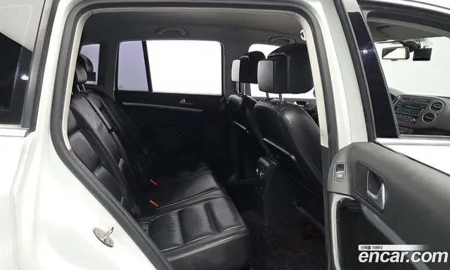 Volkswagen Tiguan 2015 2.0 автомат (гидро), миниатюра 12