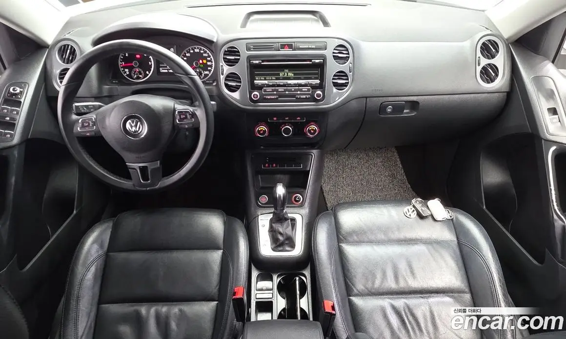 Volkswagen Tiguan 2015 2.0 автомат (гидро), фото 7