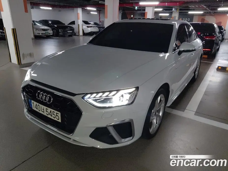 Audi A4 2021 2.0 автомат (гидро), фото 4
