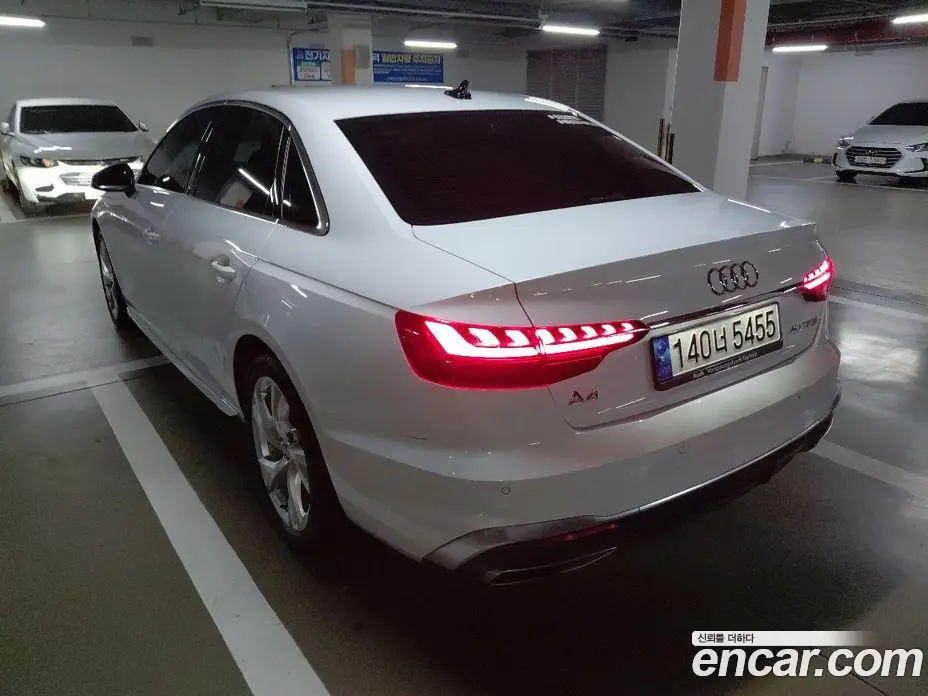 Audi A4 2021 2.0 автомат (гидро), фото 6