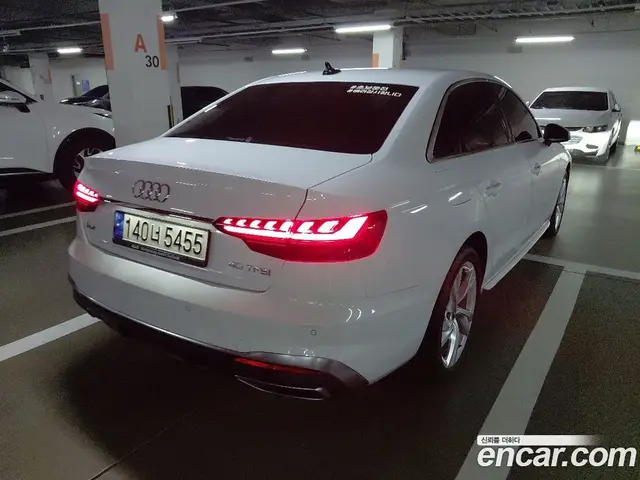 Audi A4 2021 2.0 автомат (гидро), миниатюра 7