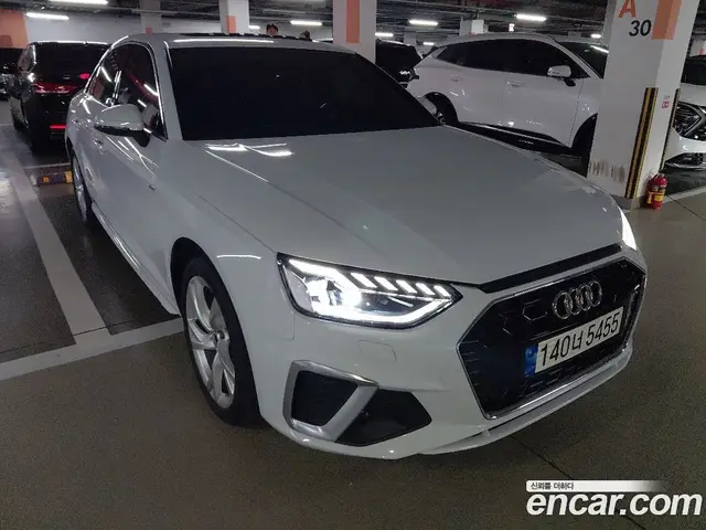 Audi A4 2021 2.0 автомат (гидро), миниатюра 9
