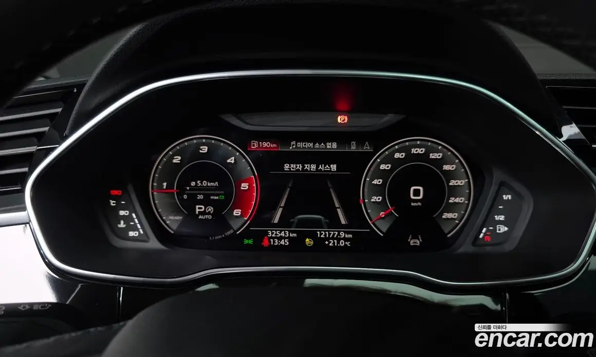 Audi Q3 2022 2.0 автомат (гидро), фото 11