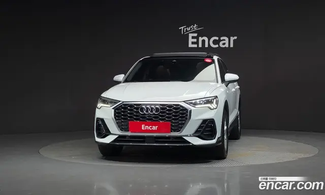 Audi Q3 2022 2.0 автомат (гидро), миниатюра 3
