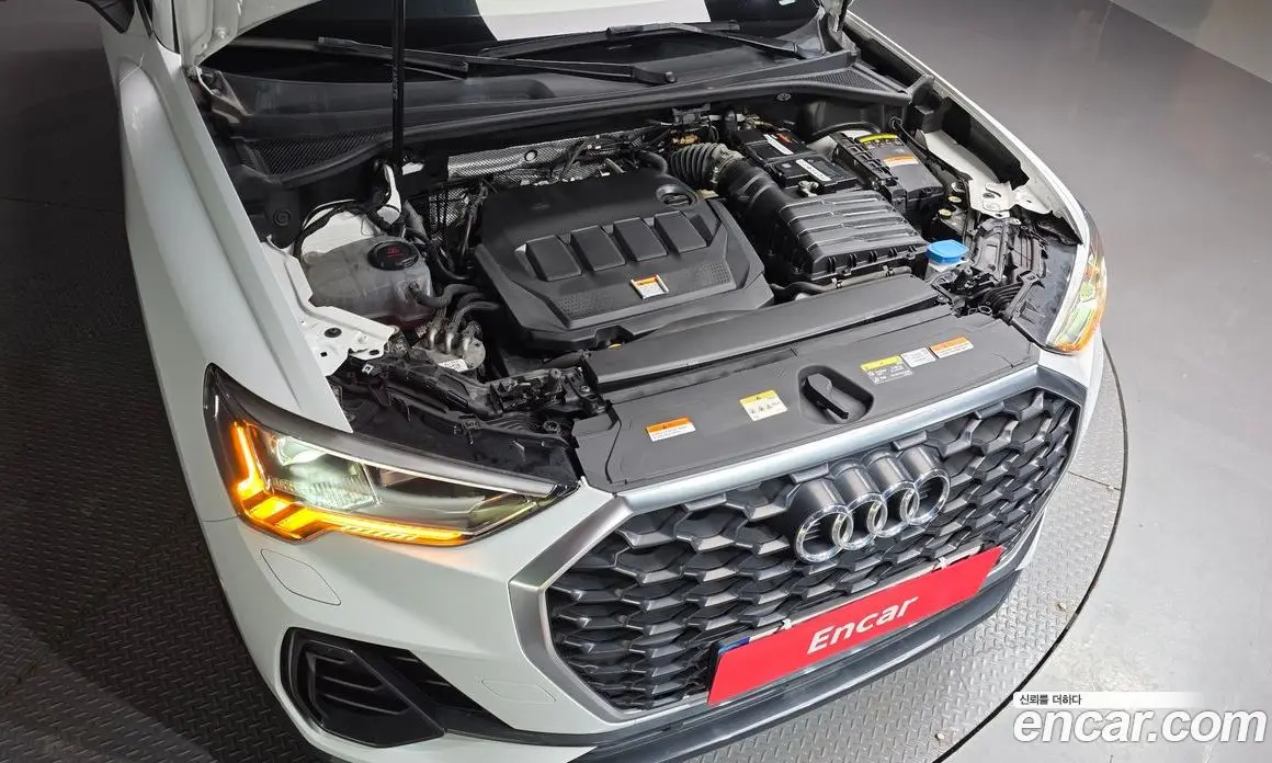 Audi Q3 2022 2.0 автомат (гидро), фото 6