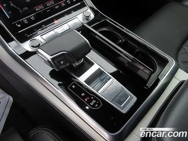 Audi Q8 2021 3.0 автомат (гидро), миниатюра 11