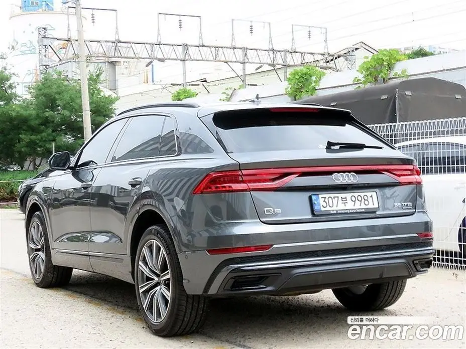 Audi Q8 2021 3.0 автомат (гидро), фото 3